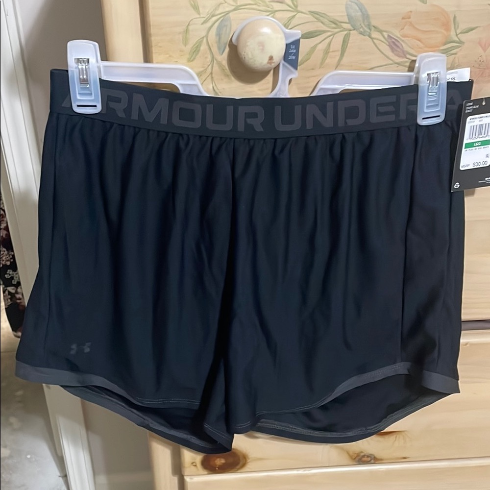 Under Armour Black Athletic Shorts Lightweight Performance Fit
